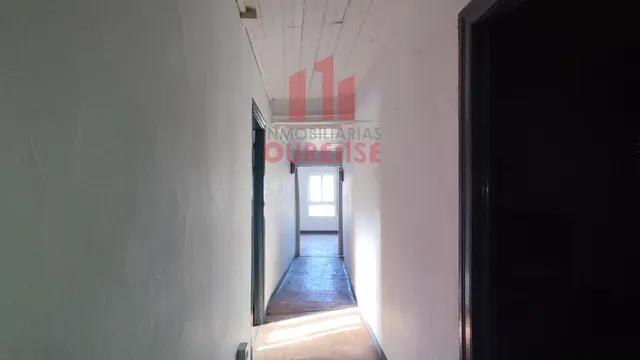CASA PARA REFORMAR CON PARCELA DE MÁS DE 2000 METROS EN LA ZONA DE LA RESIDENCIA, PRÓXIMA AL HOSPITAL. — 28