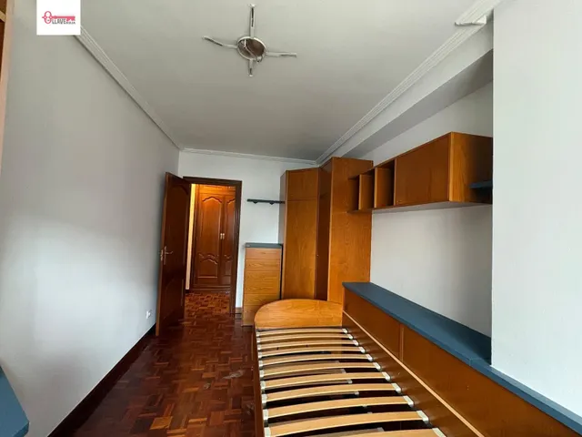 Piso de Tres dormitorios en alquiler en la zona de Capiscol — 6