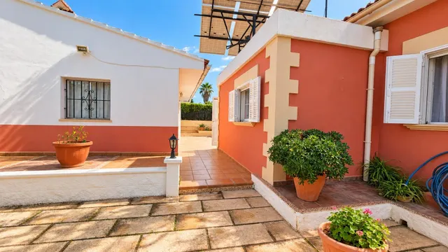 Encantadora casa de una sola planta con apartamento independiente en Bunyola — 29