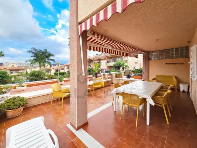 Beautiful 3-Bedroom Corner Bungalow with Private Garden and  - foto 2