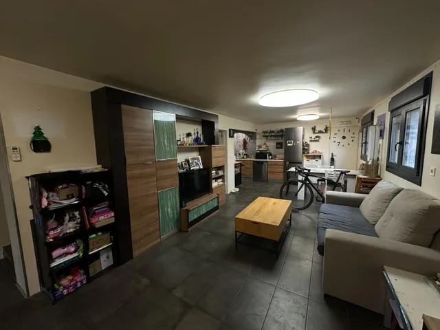 Vivienda unifamiliar reformada con jardín, terraza y garaje-taller en Paseo de los Pisones, Burgos — 6