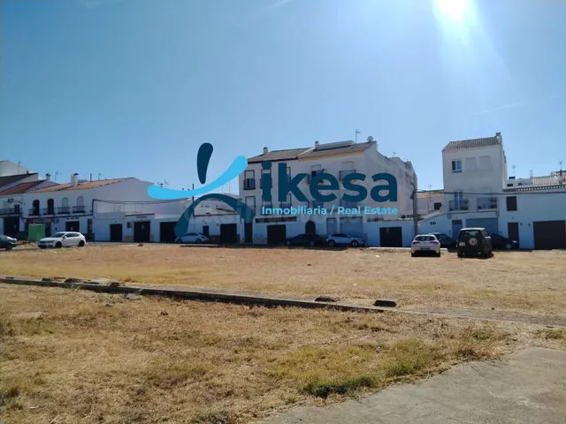 Venta de 15 Suelos Urbanos Residenciales en Avenida Cartaya  - foto 4