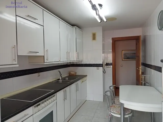 Piso de 75 metros construidos en Logroño, Zona Centro Ayunta - foto 2