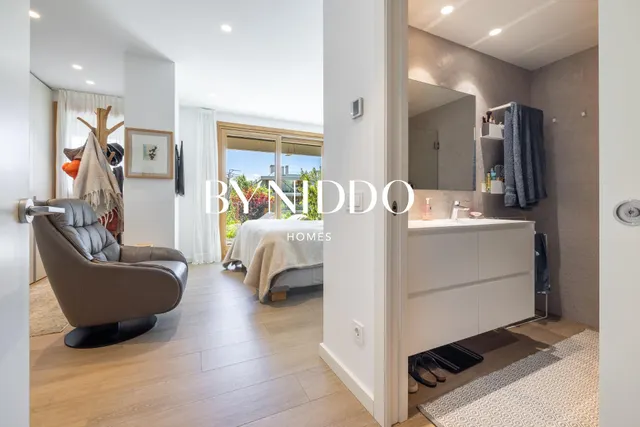 Exclusiva vivienda con dos espacios independientes, jardín privado y piscina en Can Mates — 33