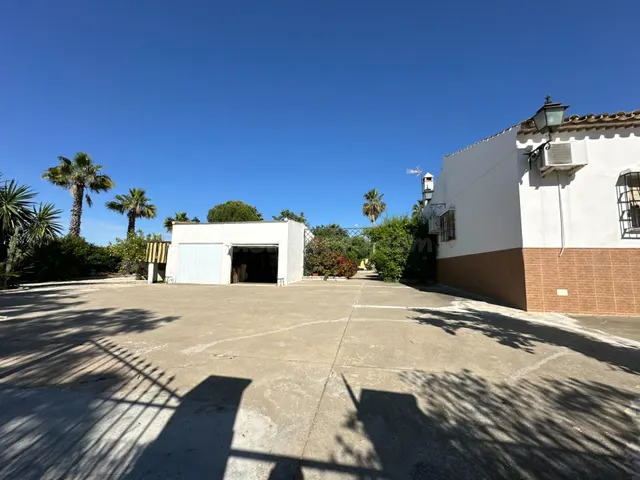MAGNIFICO CHALET HIPOTECABLE UBICADA EN LOS ALGARBLES. LA CA - foto 4