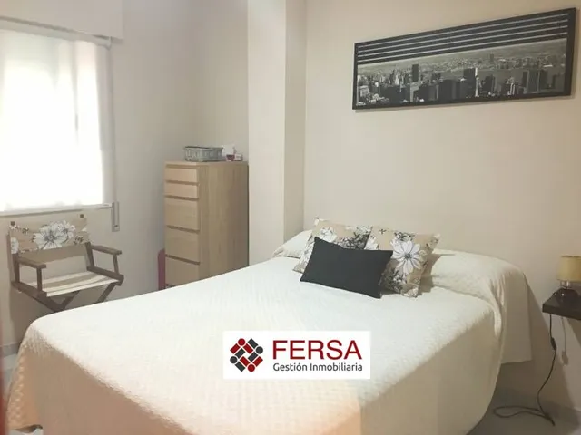PISO AMUEBLADO EN ALQUILER CON ZONAS COMUNES CON JARDINES Y PISCINA — 14