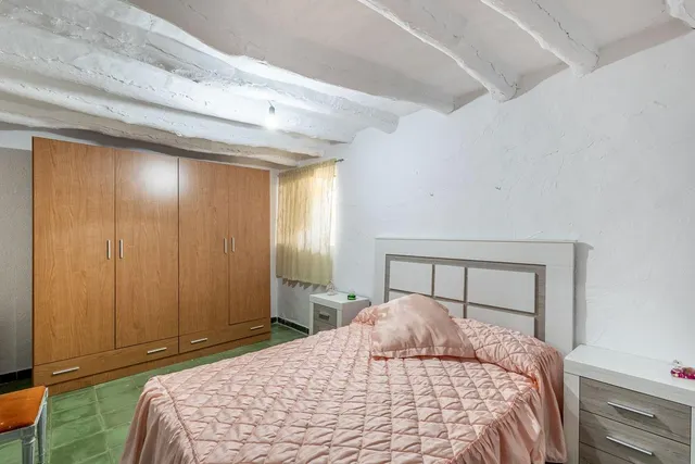 Casa rural en término de Montefrío. — 4