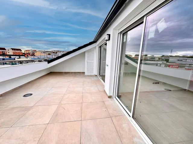 Ático para entrar a vivir en Fuengirola – 3 dormitorios y 3  - foto 4