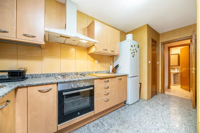 Planta baja de 3 habitaciones, con terrazas, parking y trastero en Ciudad Jardín — 12