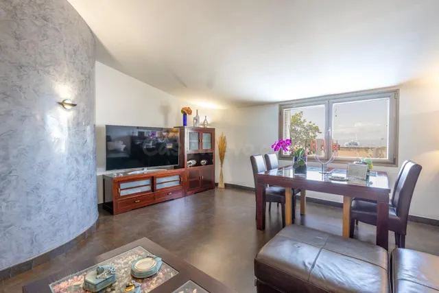 ¡ESPECTACULAR CHALET INDEPENDIENTE MODERNO CON PISCINA PRIVA - foto 3