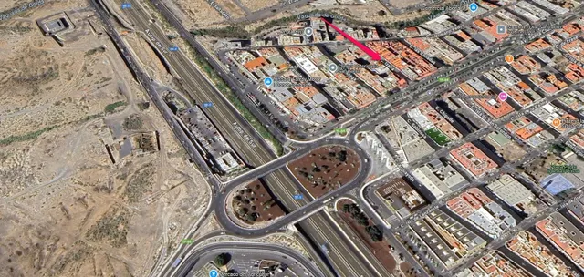 TINERCASA ALQUILA GRAN SUPERFICIE EN PLENO CASCO COMERCIAL D
