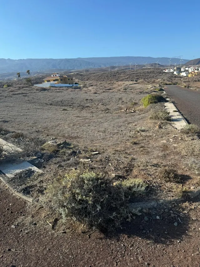 Terreno rústico en venta a 300 metros del mar en Tajao, Sur  - foto 2