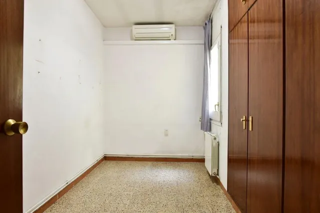 Casa con gran garaje de 154 m2 y terrazas en el centro de Sant Vicenç dels Horts — 17