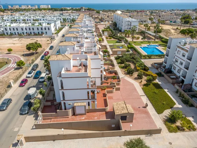 Apartamento 2 habitaciones 72m² en venta - Punta Prima — 40