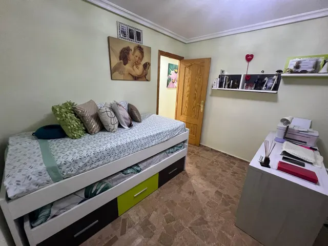 ¡Piso de 147 m2 con gran terraza, ascensor y 4 habitaciones! — 26