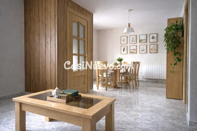 Casa de 3 alturas con chimenea y gran terraza en Abenójar - foto 2