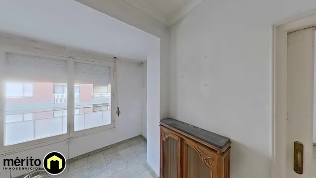Piso para reformar en el centro de Alicante. — 22