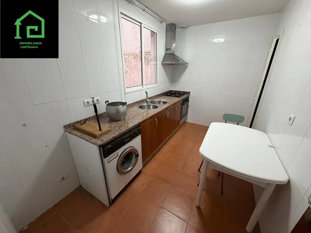 AMPLIO PISO EN PLENO CENTRO DE VILAGARCÍA DE AROUSA PARA REFORMAR — 30