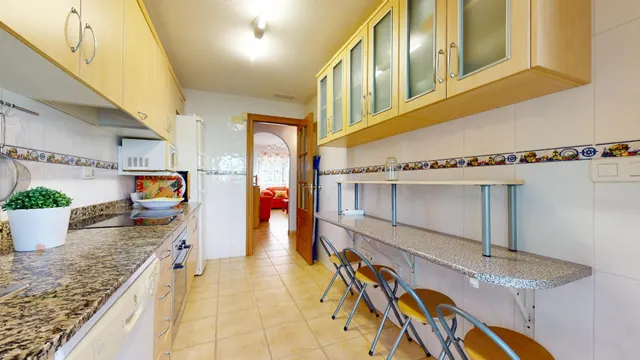 CHALET CON AMPLIA PARCELA JUNTO A LA PLAYA DE LAS HIGUERICAS – TORRE DE LA HORADADA — 9