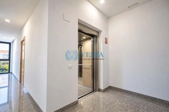 PISO DE 4 habitaciones EN EL CENTRO DE REUS — 34