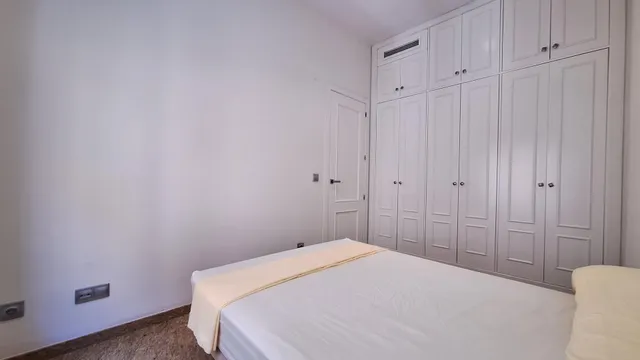 Apartamento de un dormitorio junto a la Catedral — 12