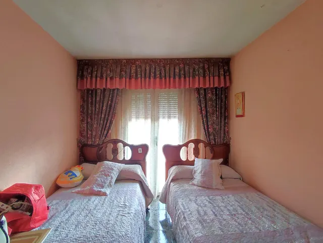 Vivienda y negocio a la venta en Arroyo. — 15