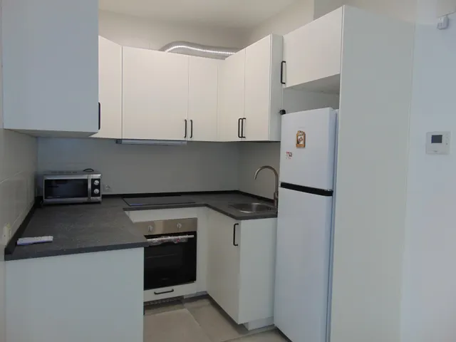 Apartamento en alquiler calle clara del rey prosperidad — 13