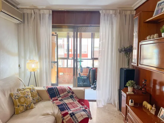 PISO DE CUATRO habitaciones EN EL CARMEN — 9