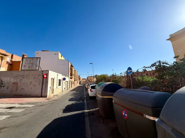 DOS INMUEBLES EN ESQUINA PARA CONSTRUIR TU CASA EN ALMERÍA – 103 m2 DE PARCELA — 14