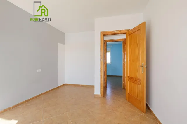 ¡Casa pareada con patio privado en Cijuela! Granada — 14
