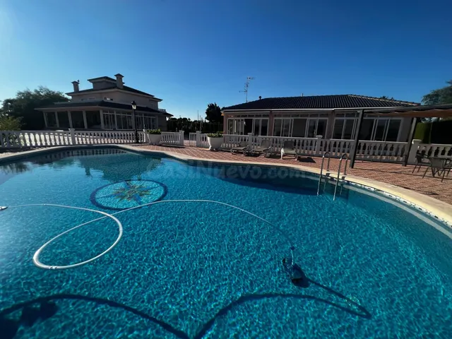 Chalet a la venta con piscina y pista de tenis en Elche, zon - foto 5