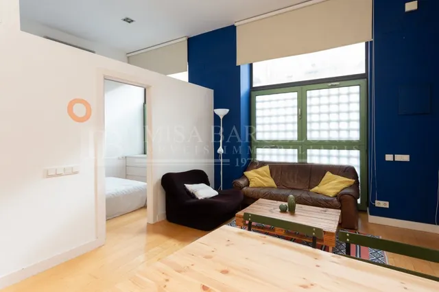 LUMINOSA PLANTA BAJA CON CÉDULA DE HABITABILIDAD EN VENTA EN LA VILA DE GRACIA — 2