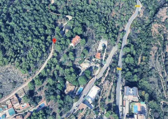 Oportunidad en Serra: parcela urbana de 827 m2 en un entorno - foto 2