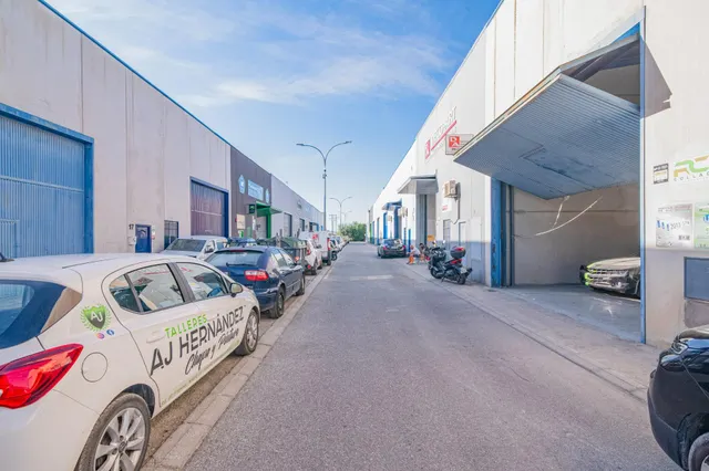 NAVE INDUSTRIAL — 23