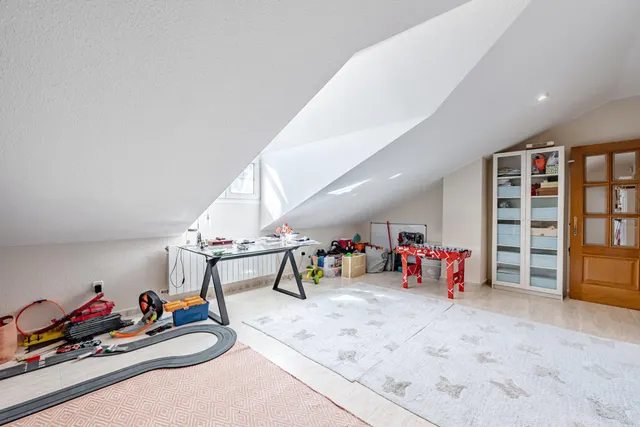 MAGNÍFICO CHALET EN LA SIERRA DE GUADARRAMA PARA VIVIR EN UNA PLANTA Y LISTO PARA ENTRAR A 25 MINUTOS DE MADRID CON PORCHE, JARDÍN Y PISCINA — 31