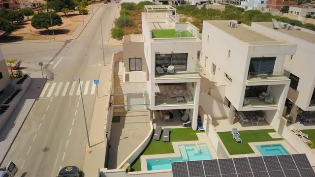 Chalet 4 habitaciones 319m² en venta - Residencial benimar — 48