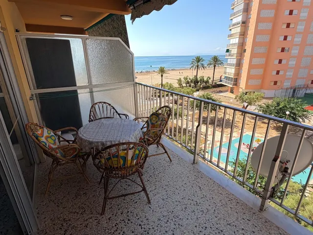 Apartamento en Primera Línea. - foto 4