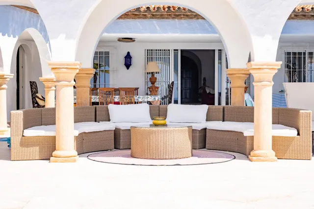 ESPECTACULAR VILLA DE LUJO EN ALQUILER EN 1ª LÍNEA DE PLAYA DE CABOPINO CON MARAVILLOSAS VISTAS AL MAR — 8