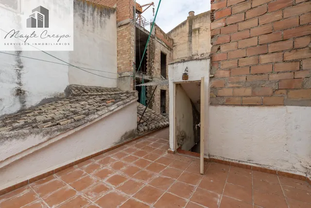 BONITA CASA PARA REFORMAR — 25