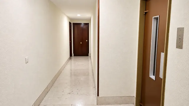 ¡INVERSORES! VENTA DE DOS PISOS UNIDOS A REFORMAR DE 3 DORMITORIOS Y 2 BAÑOS CADA UNO MUY CERCA DEL RETIRO — 36