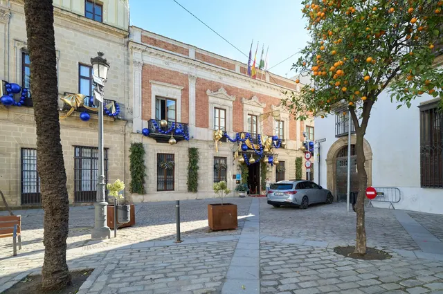 Piso en calle Tornería junto a Hotel María Luisa — 3