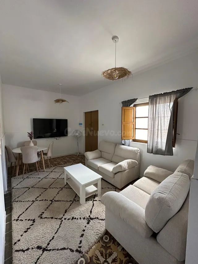 Casa amplia en Zona Alcampo