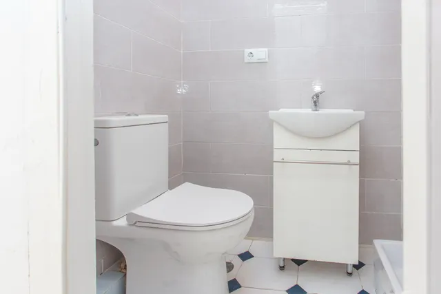Se vende piso zona los marianistas — 23