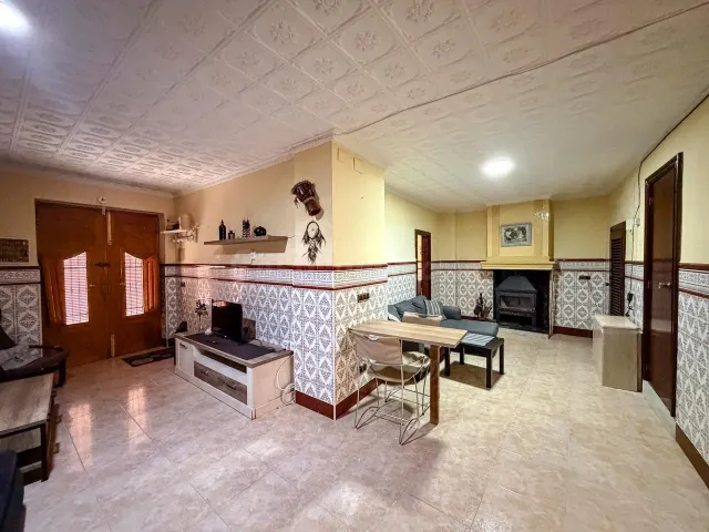 430 M2 CONSTRUIDOS Y UN POTENCIAL EXTRAORDINARIO: CREA TU CA - foto 2