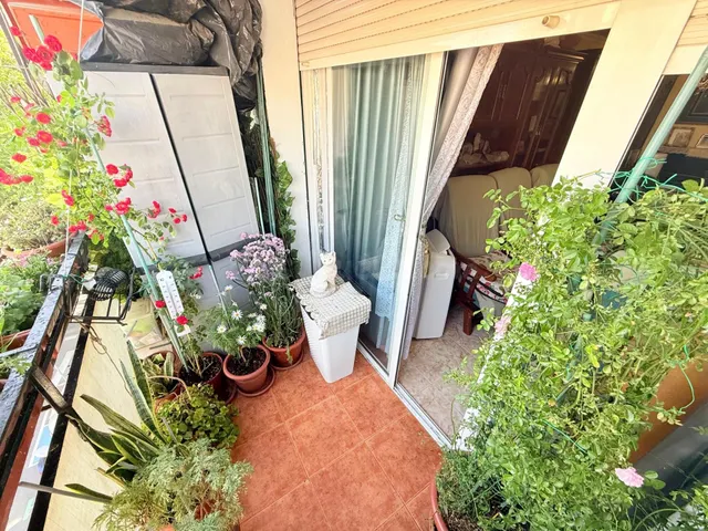 NUDA PROPIEDAD · Piso exterior de 100 m2 con terraza y ascen - foto 2
