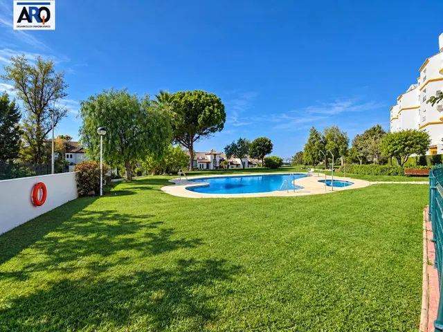Oportunidad en Benalmádena Costa: 1 dormitorio cerca del mar — 23