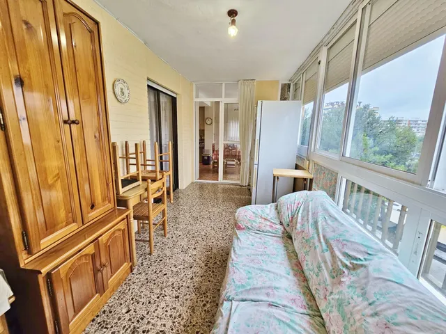 Vive la luz y el espacio en este amplio piso de Garden Playa! — 34