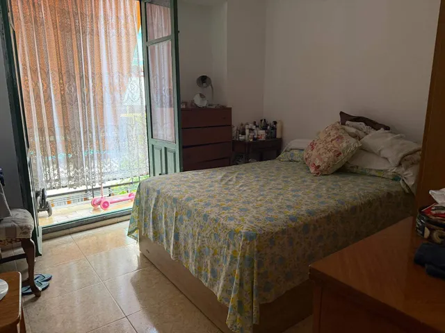 Amplio Piso en Santo Domingo, Alicante - Ideal para Familias — 2