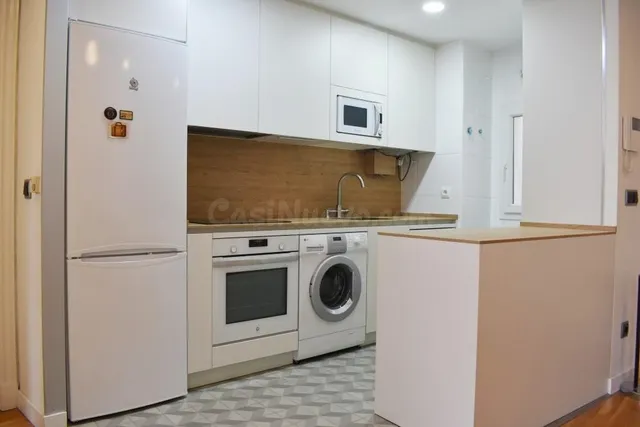 Piso de 2 habitaciones en c/ Manifestación, casco histórico. — 5