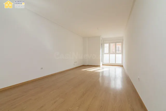 PISO DE 102 METROS CONSTRUIDOS 3 DORMITORIOS, 2 BAÑOS Y VEST - foto 5